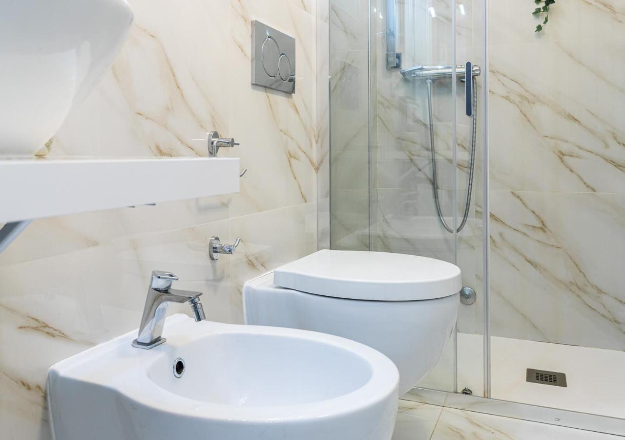 Elegant Suite - In Centro Portanuova Torino Eksteriør bilde